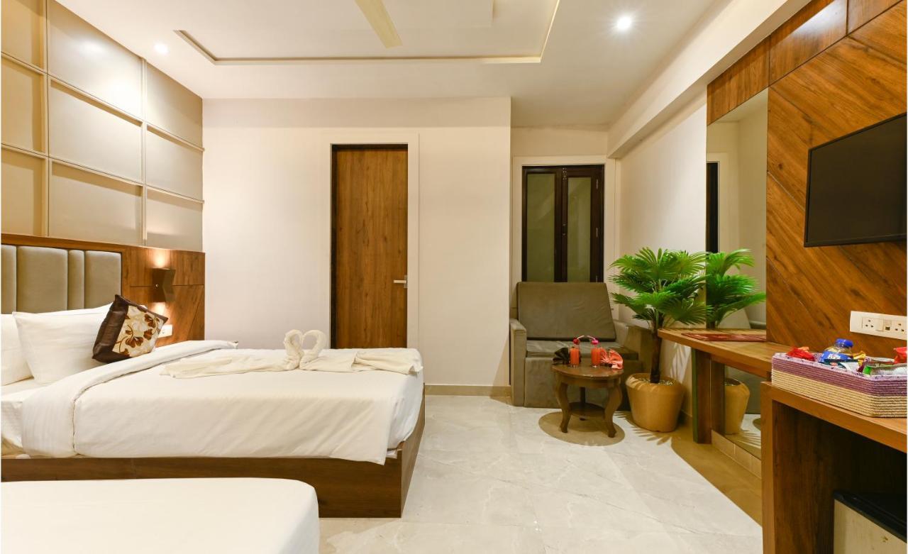 Hotel Avalon Palms Agra Agra  Esterno foto