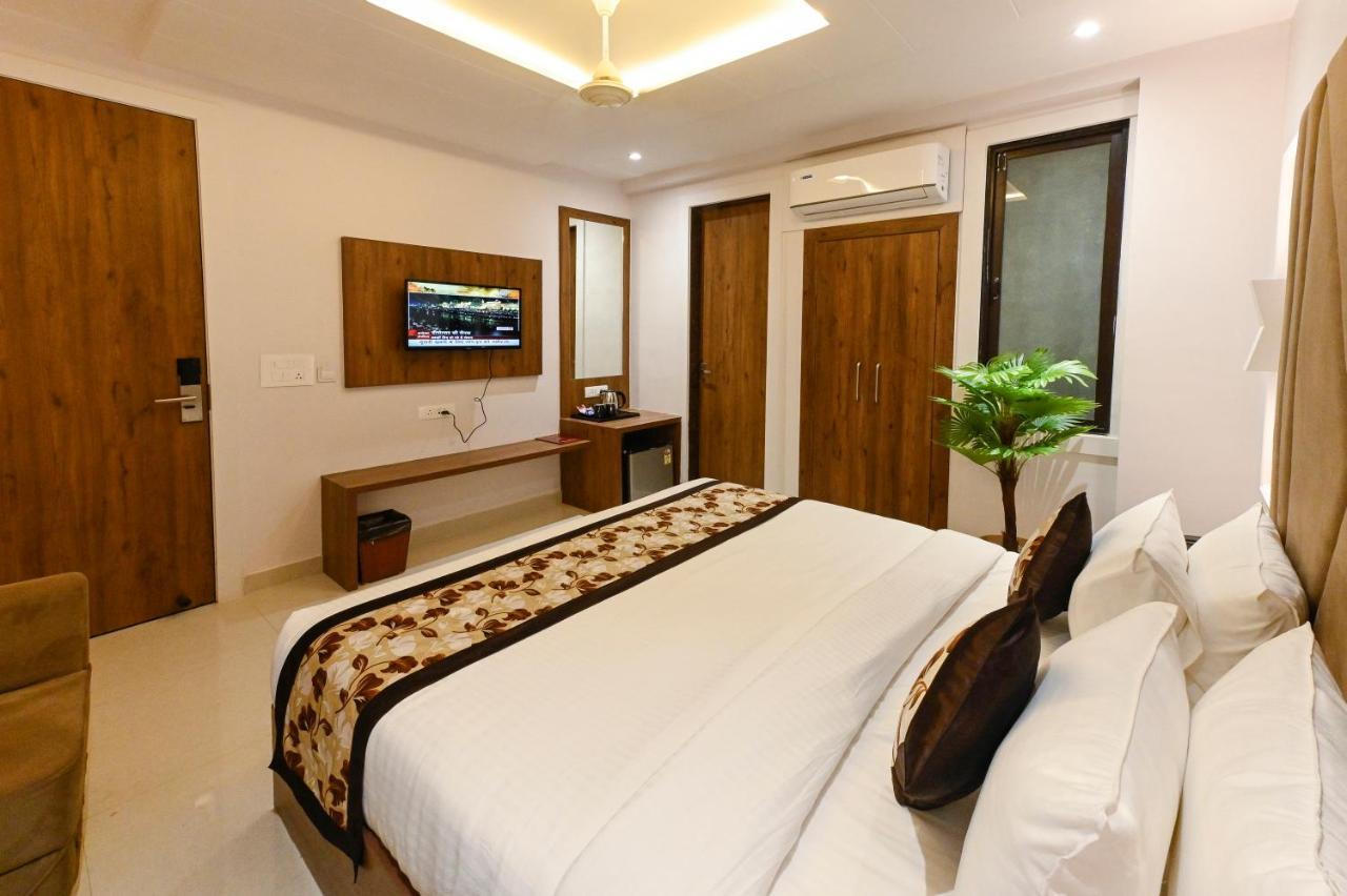 Hotel Avalon Palms Agra Agra  Esterno foto