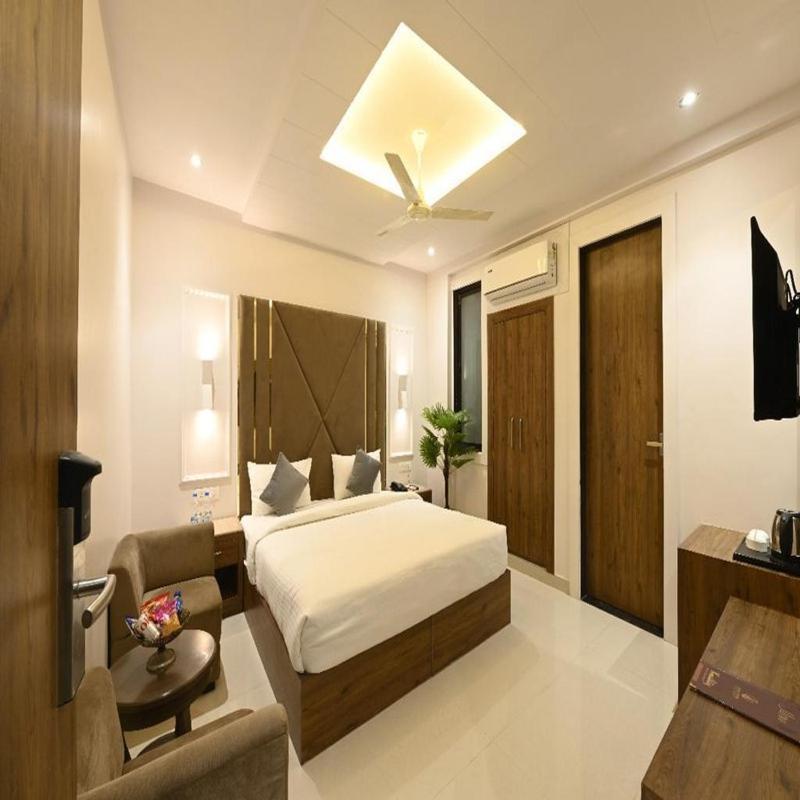 Hotel Avalon Palms Agra Agra  Esterno foto