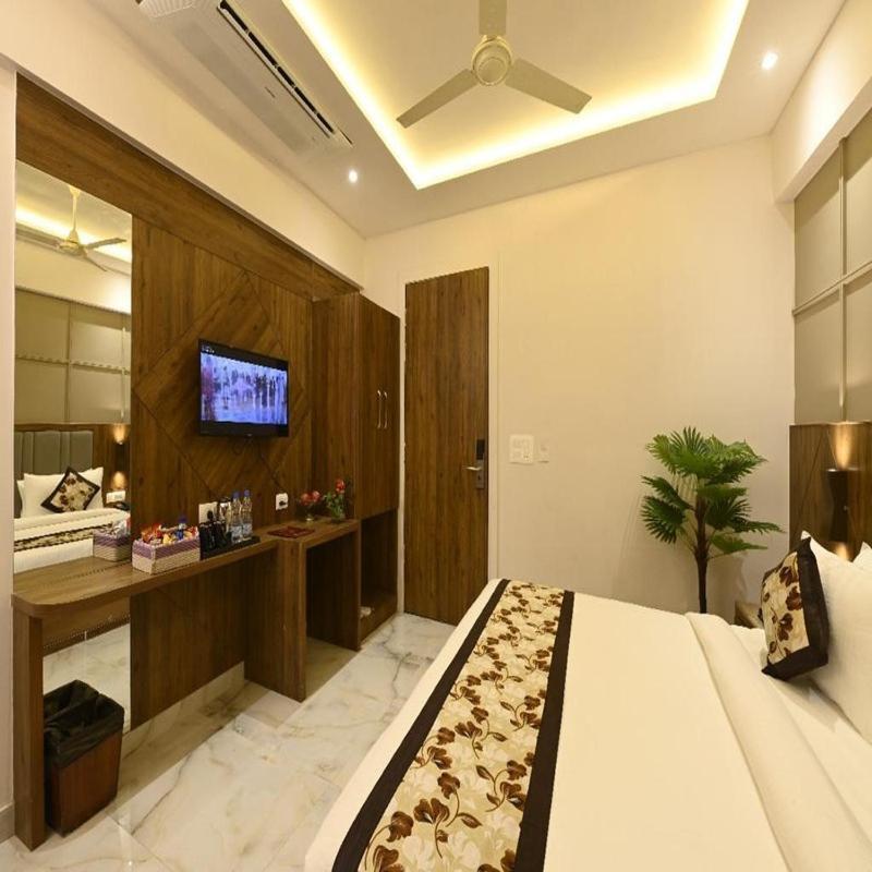 Hotel Avalon Palms Agra Agra  Esterno foto